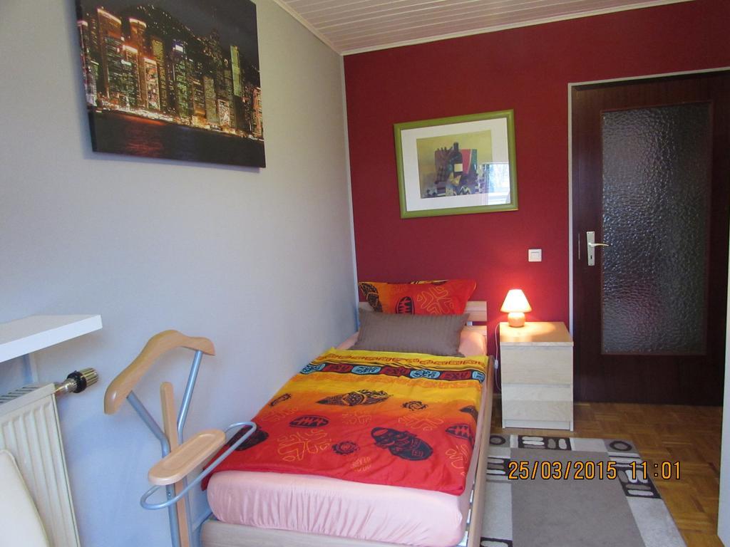 Eifel-Landhaus Ferienwohnungen "Em Gardestueffje" Mechernich Habitación foto