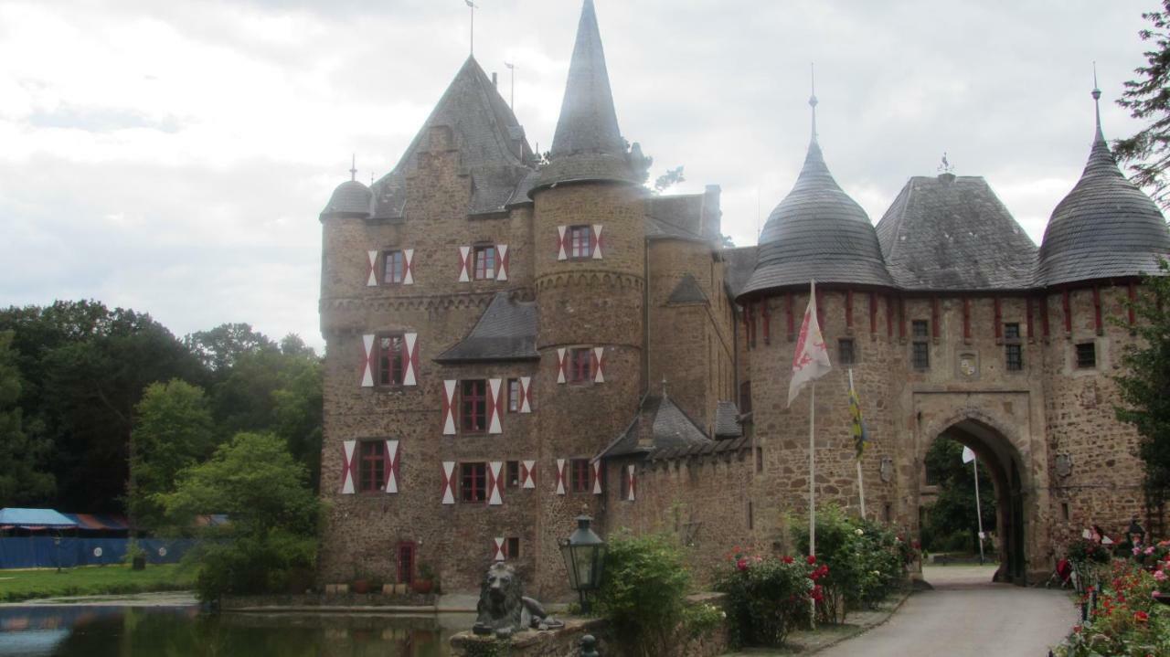 Eifel-Landhaus Ferienwohnungen "Em Gardestueffje" Mechernich Exterior foto